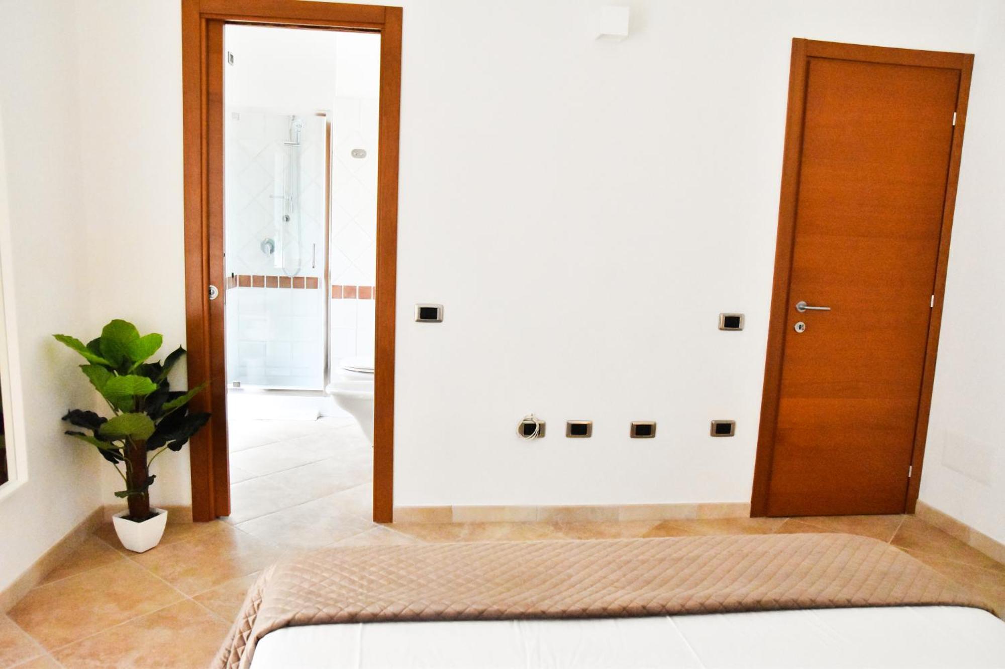 Sunshine Apartment - Appartamento Vicino Al Mare, Cagliari, Sardinia Buitenkant foto